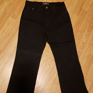 Black Levi's Bootcut Jeans